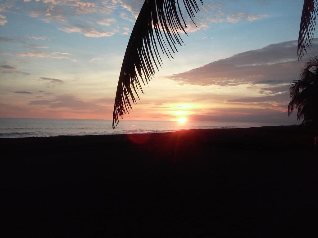 Bungalows Familiares Monterrico Dış mekan fotoğraf
