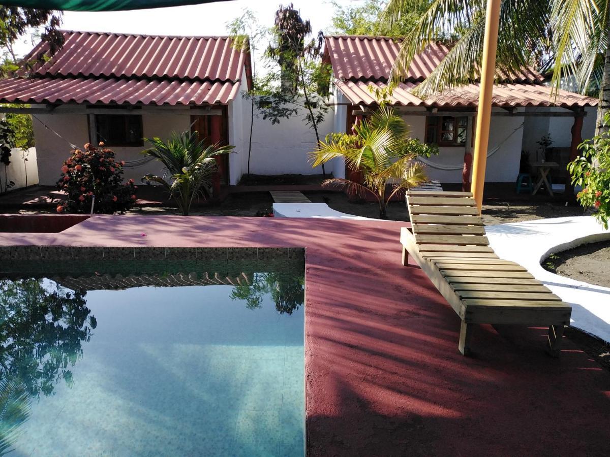Bungalows Familiares Monterrico Dış mekan fotoğraf