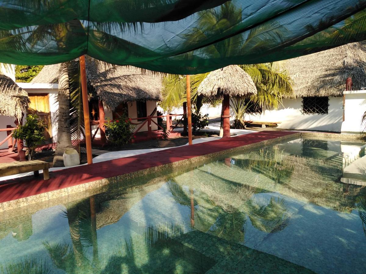 Bungalows Familiares Monterrico Dış mekan fotoğraf